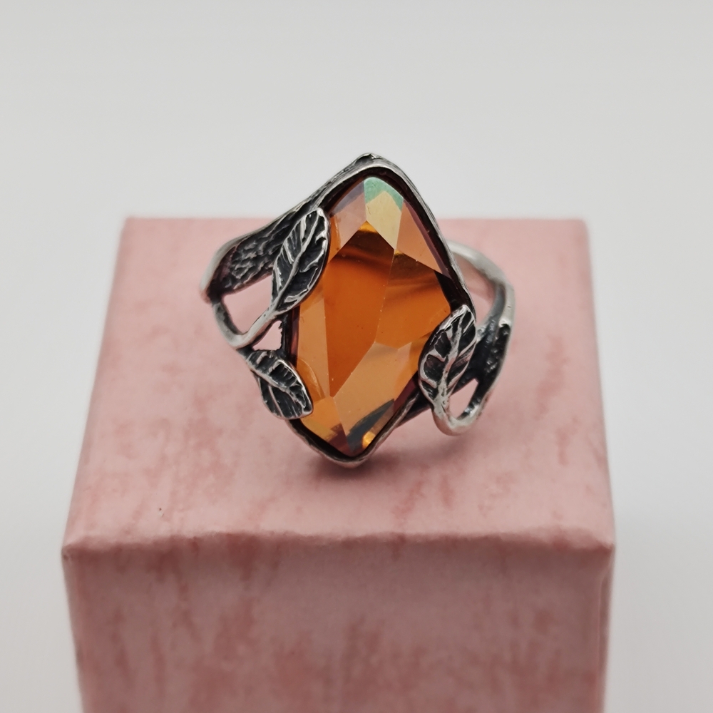 Vintage Retired Silpada Sterling Beehive Ring